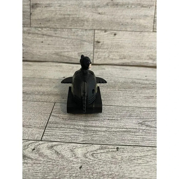 Vintage 1991 Batman Mcdonalds Press and Go Batmobile 1990s Mickie Ds Happy Meal - Picture 4 of 6